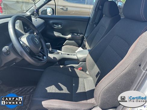 Used 2025 Honda HR-V Sport image 6