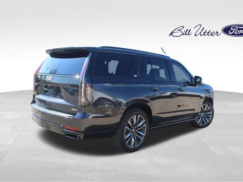 Used 2024 Cadillac Escalade Sport w/ Touring Package AWD/4WD image 5
