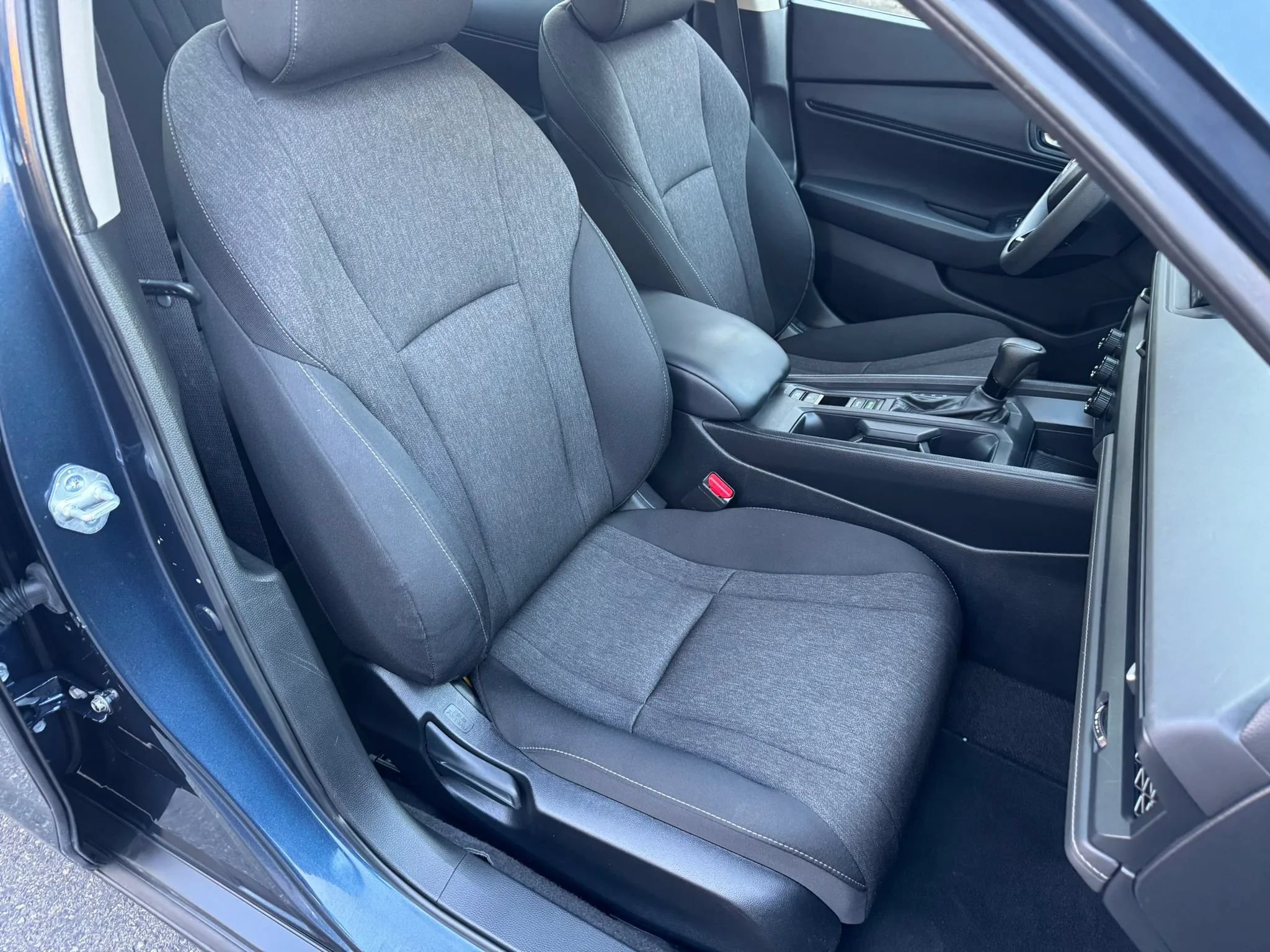 Used 2023 Honda Accord EX image 27