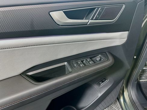 New 2026 Volkswagen Atlas Peak Edition AWD/4WD image 9