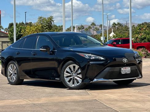 Used 2023 Toyota Mirai w/ Advanced Technology Package RWD image 2