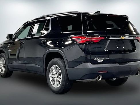 Used 2023 Chevrolet Traverse LT AWD/4WD image 5