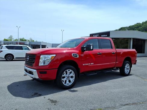 Certified 2024 Nissan Titan SV w/ SV Convenience Package AWD/4WD image 1
