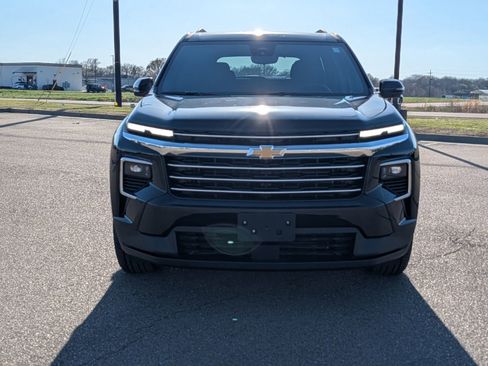 New 2026 Chevrolet Traverse LT w/ Enhanced Driving Package image 3