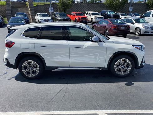 Used 2023 BMW X1 xDrive28i w/ Premium Package AWD/4WD image 2