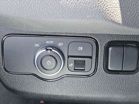 Used 2023 Mercedes-Benz Sprinter 2500 image 11
