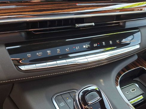 Certified 2023 Cadillac Escalade Premium Luxury w/ LPO, Floor Liner Package AWD/4WD image 16