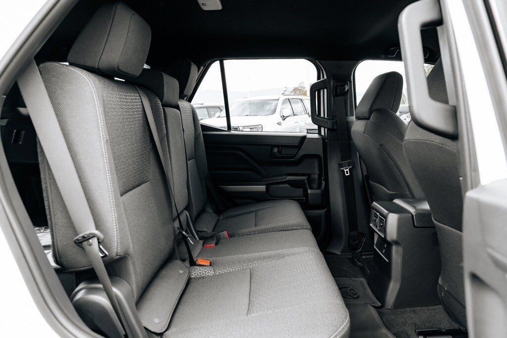 Used 2026 Toyota 4Runner SR5 AWD/4WD image 50
