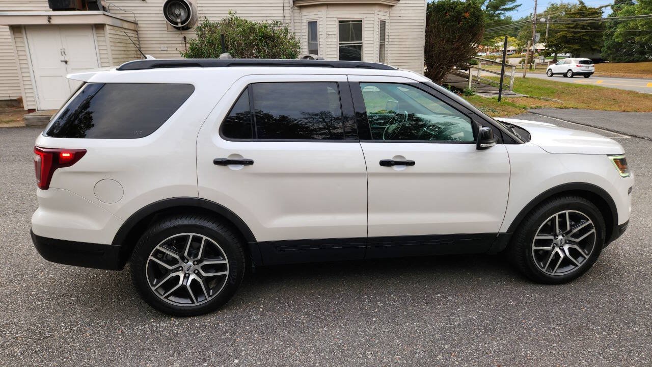 Used 2018 Ford Explorer Sport w/ Equipment Group 401A AWD/4WD image 19