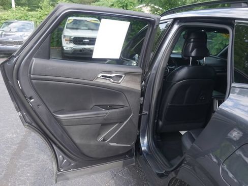 Used 2024 Kia Sportage X-Line w/ X-Line Premium Package AWD/4WD image 19