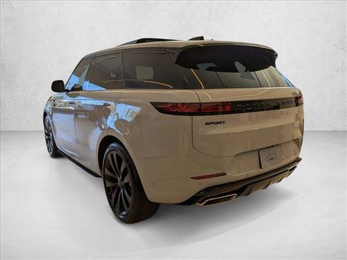 New 2026 Land Rover Range Rover Sport Dynamic SE image 8