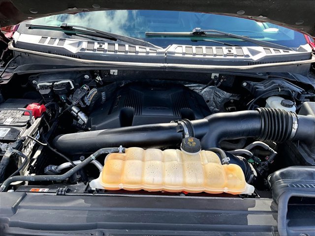 Used 2018 Ford F150 XLT w/ Equipment Group 302A Luxury AWD/4WD image 11