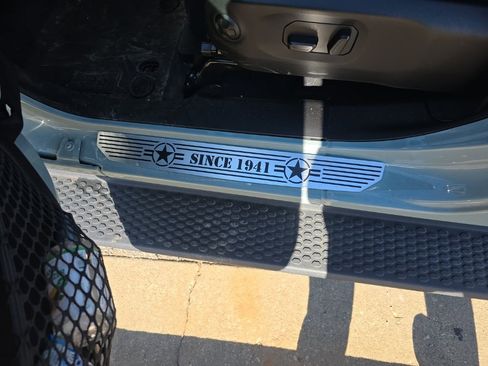 Used 2024 Jeep Wrangler Sahara w/ Technology Group image 9