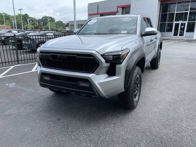 Certified 2026 Toyota Tacoma TRD Off-Road AWD/4WD image 4