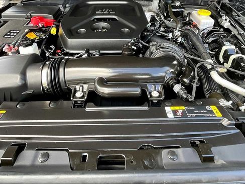 Used 2024 Jeep Wrangler Sport S image 29