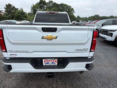 New 2026 Chevrolet Silverado 2500 High Country w/ High Country Premium Package AWD/4WD image 10