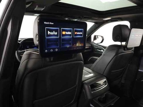 Certified 2024 Cadillac Escalade ESV Premium Luxury Platinum w/ LPO, Floor Liner Package AWD/4WD image 51
