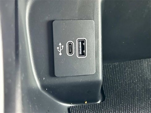 New 2025 Ford F150 Lightning XLT image 31