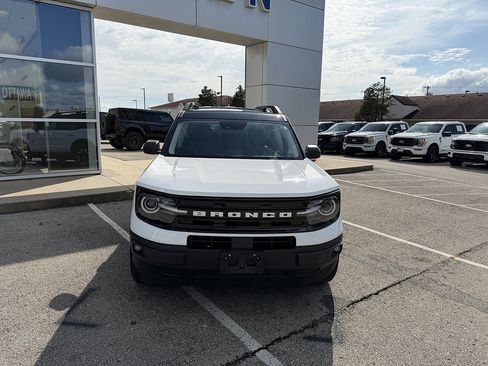 Used 2023 Ford Bronco Sport Outer Banks w/ Tech Package AWD/4WD image 8
