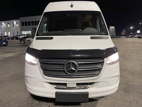 Used 2020 Mercedes-Benz Sprinter 3500 image 2