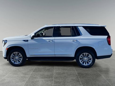Used 2024 GMC Yukon SLT image 2
