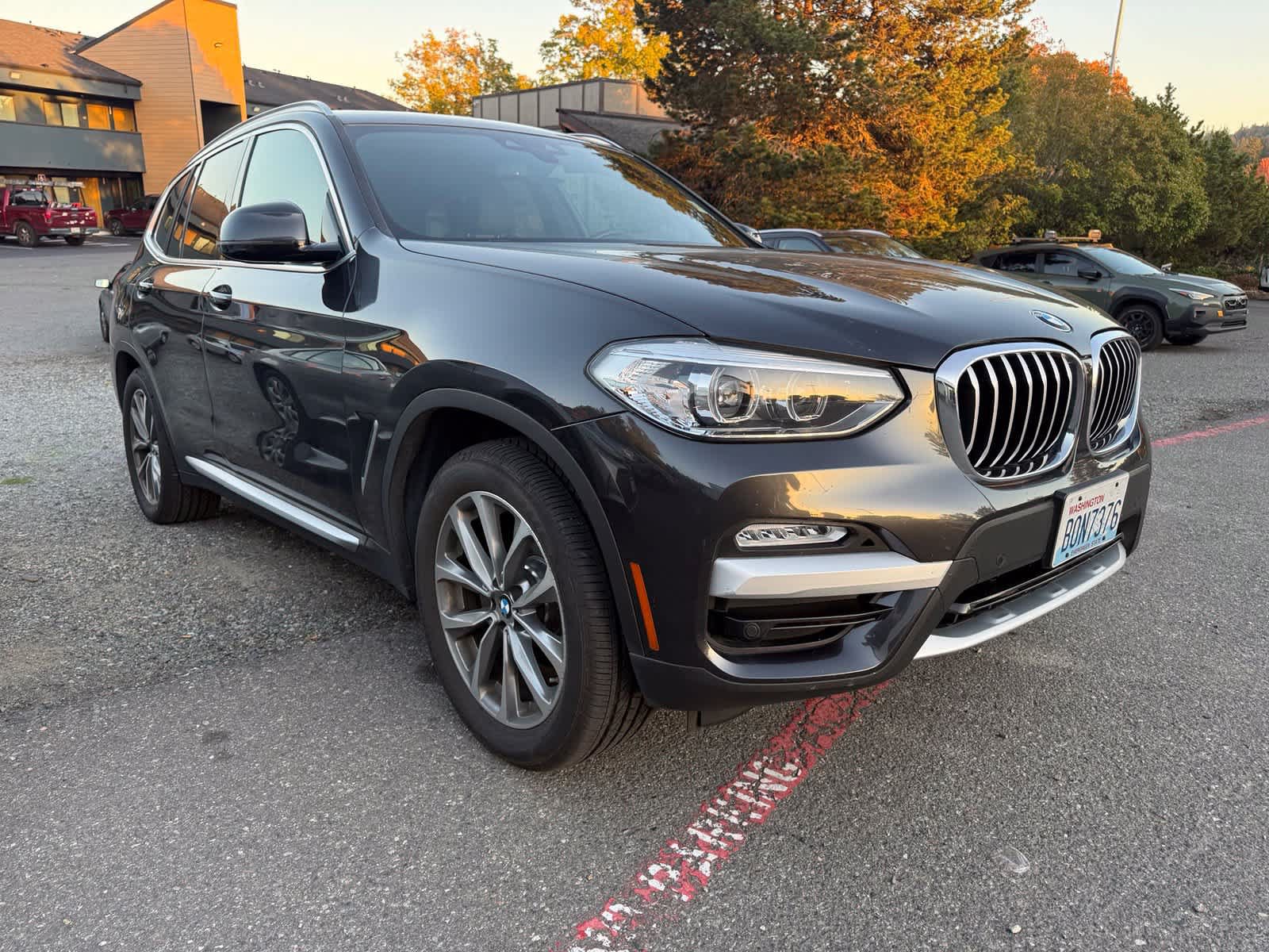 Used 2019 BMW X3 xDrive30i w/ Premium Package AWD/4WD image 4