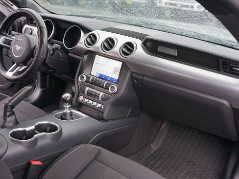 Used 2022 Ford Mustang GT RWD image 14