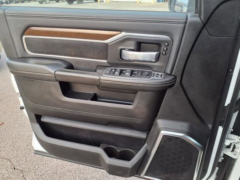 Used 2024 RAM 2500 Laramie w/ Safety Group image 22