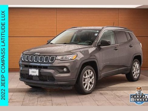 Used 2022 Jeep Compass Latitude image 1