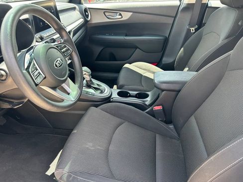 Used 2020 Kia Forte LXS FWD image 11