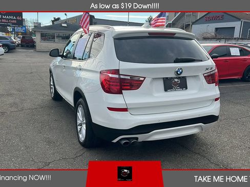 Used 2017 BMW X3 xDrive28i image 3