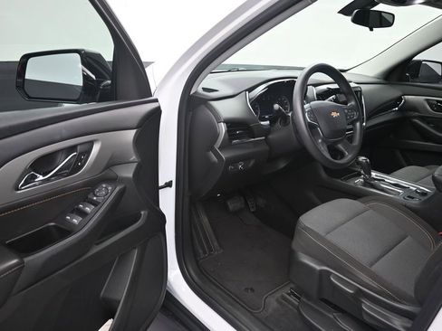Used 2020 Chevrolet Traverse LS FWD image 10