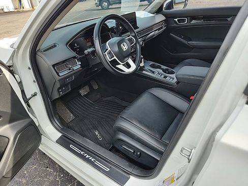 Used 2023 Honda Civic Touring image 31