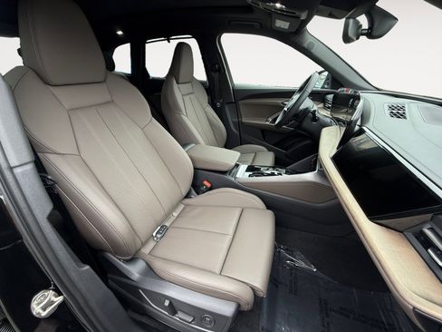 New 2025 Audi Q5 Prestige image 19