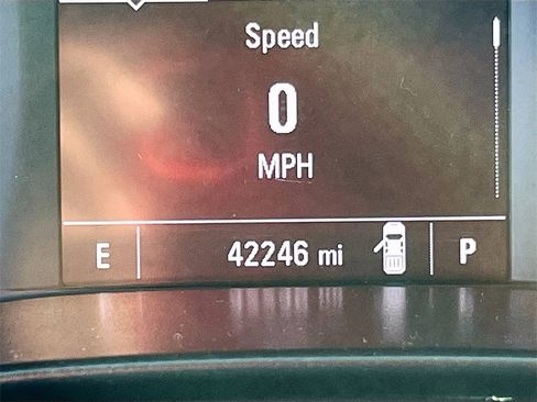 Used 2022 GMC Canyon AT4 image 12