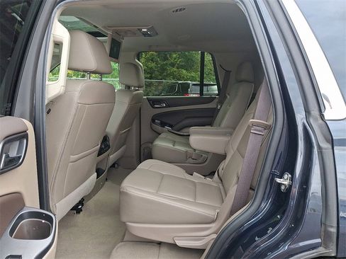 Used 2019 Chevrolet Tahoe LT image 11