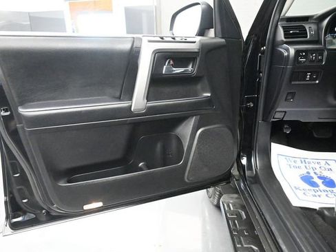 Used 2024 Toyota 4Runner SR5 image 10