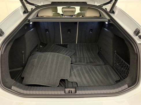 Used 2025 Audi A6 e-tron Premium w/ Convenience Package RWD image 30