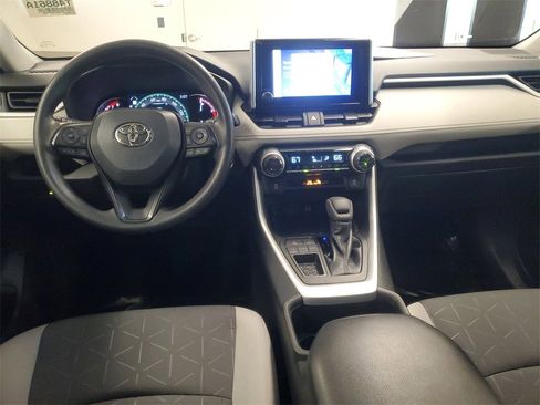 Used 2023 Toyota RAV4 XLE image 9