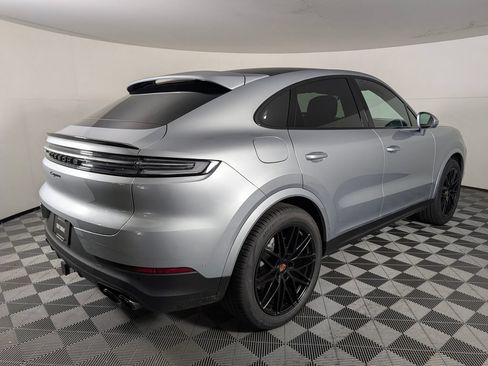 New 2026 Porsche Cayenne Coupe AWD/4WD image 7