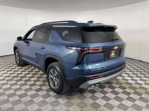 New 2026 Chevrolet Traverse LT w/ Driver Confidence Package AWD/4WD image 18