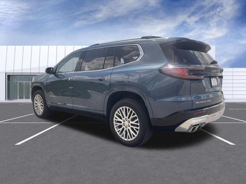 Used 2025 GMC Acadia Denali AWD/4WD image 6