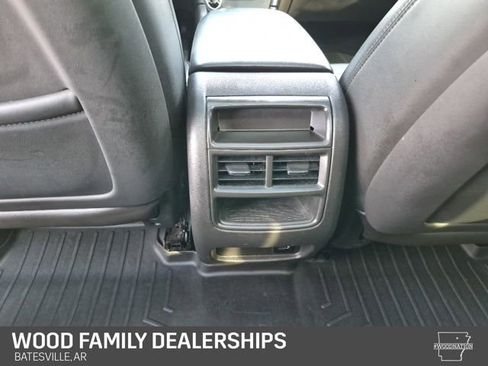 Used 2017 Cadillac XT5 Luxury image 21