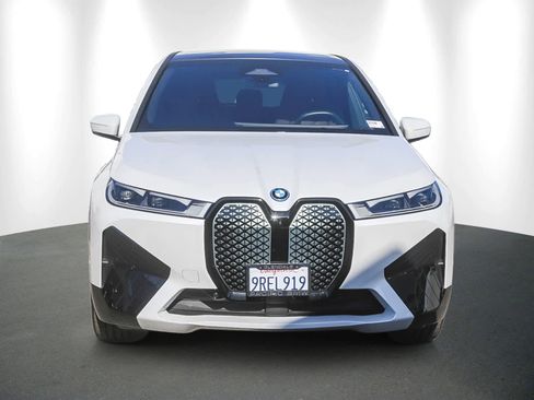 Used 2025 BMW iX xDrive50 w/ Sport Package image 2
