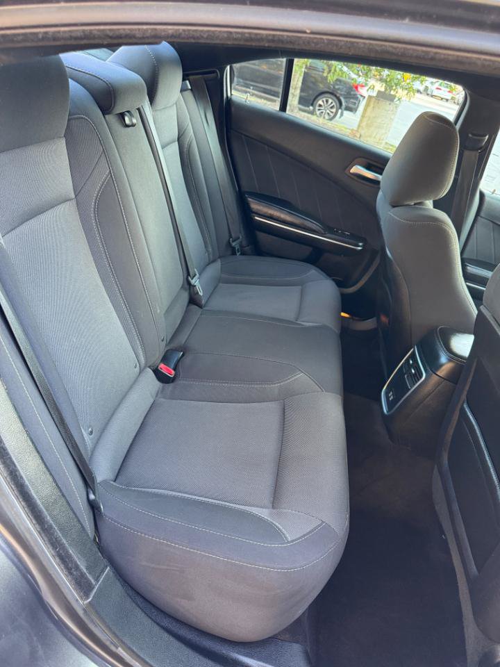 Used 2018 Dodge Charger R/T RWD image 16