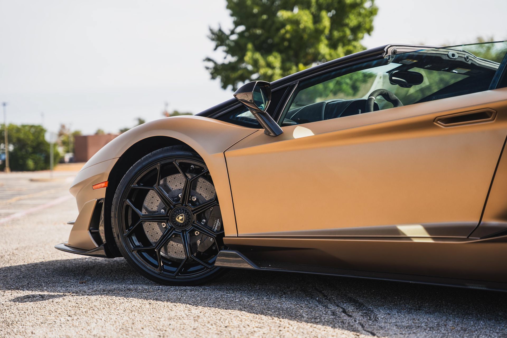Used 2021 Lamborghini Aventador SVJ AWD/4WD image 28