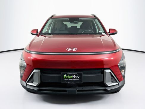 Used 2024 Hyundai Kona SEL AWD/4WD image 2