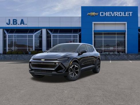 New 2026 Chevrolet Equinox EV LT image 8