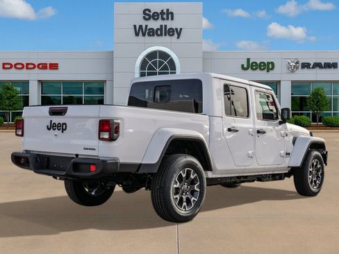 New 2026 Jeep Gladiator Sport image 7