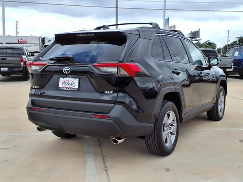 Certified 2025 Toyota RAV4 XLE w/ Convenience Package image 6